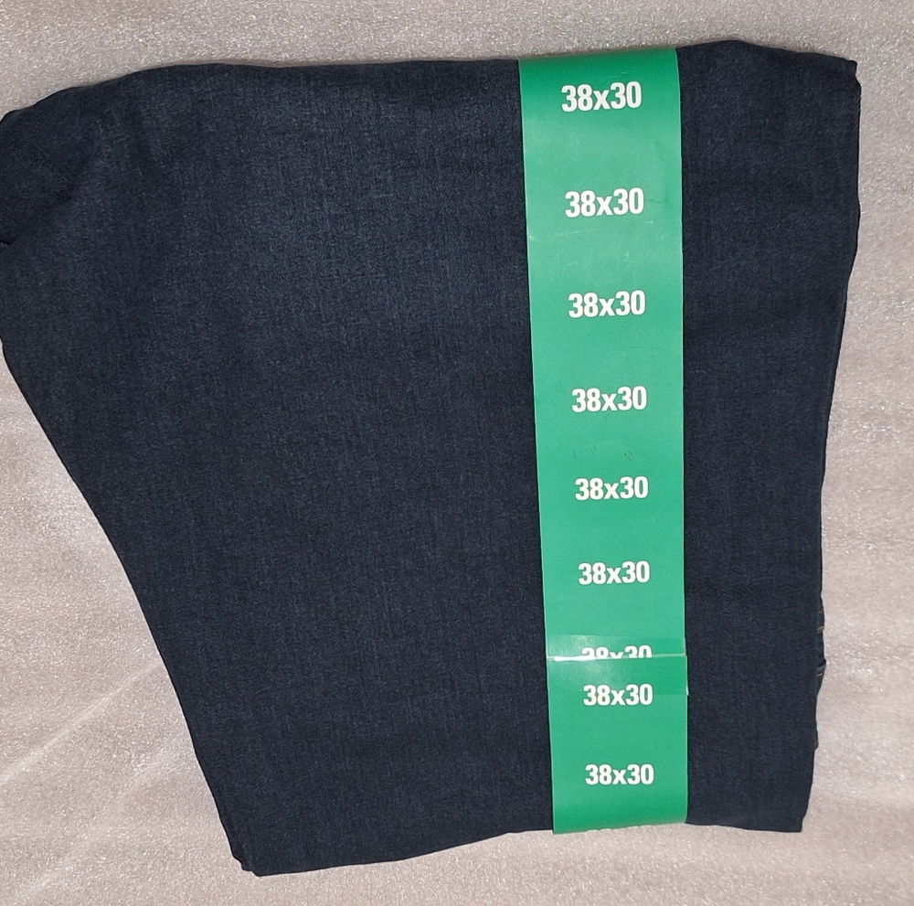 Izod Men's Straight Jeans - Picture 3 of 3